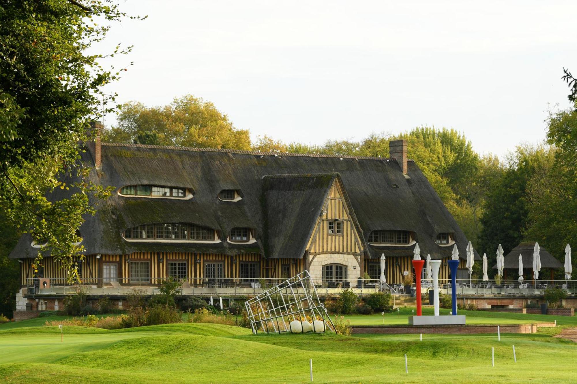 ホテル Grand Slam Le Vaudreuil エクステリア 写真